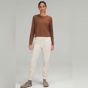 Lululemon Dance Studio Mid-Rise Jogger *Full Length
Size 8
White Opal